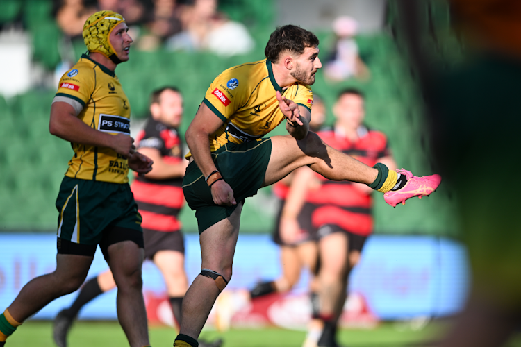 Associates half-back Cristiano Tizzano ready to feed a scrum. Photo credit: Champion Sports Photography