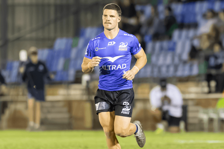 Force fly-half Max Burey. Photo credit: Pablo Ontivero